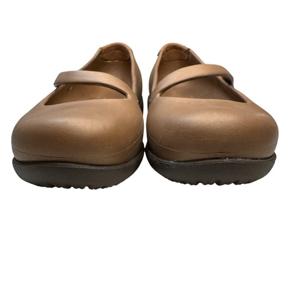 NWT Crocs Silver Fox Maryjane flats in brown/bronze womens 5 shoes comfy office - Picture 7 of 12